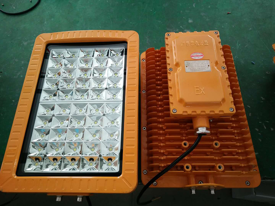 新黎明LED防爆灯